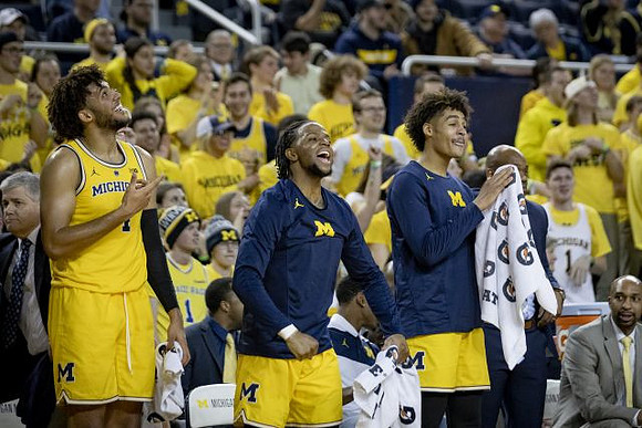 Isaiah Livers (4), Zavier Simpson (3), Jordan Poole (2), Deandre Haynes, and Saddi Washington