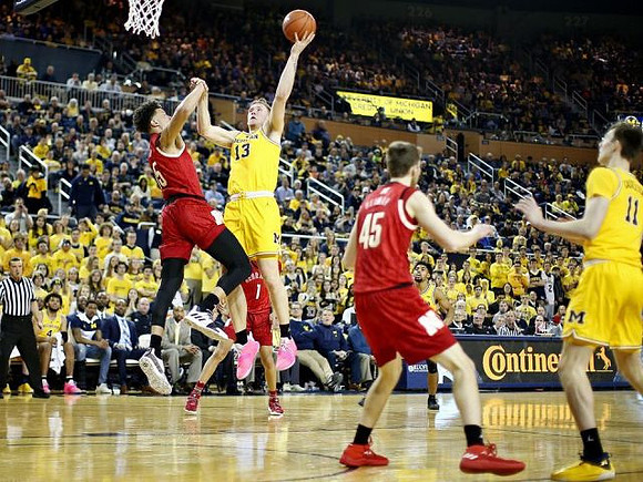 Ignas Brazdeikis (13) and Colin Castleton (11)
