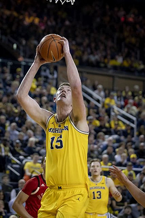 Jon Teske (15) and Ignas Brazdeikis (13)