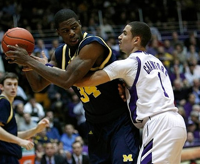 DeShawn Sims (34) and Stu Douglass (1)