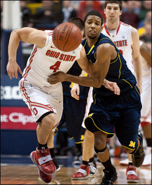 Darius Morris (4)