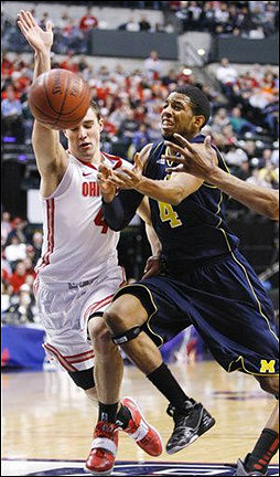 Darius Morris (4)