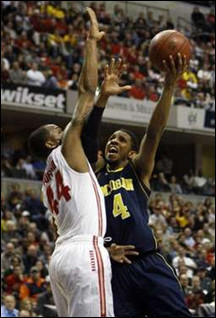 Darius Morris (4)