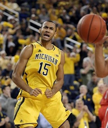 Jon Horford (15)