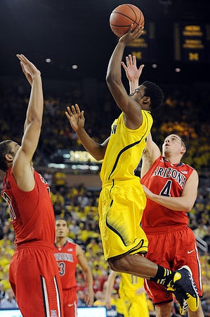 Derrick Walton Jr. (10)