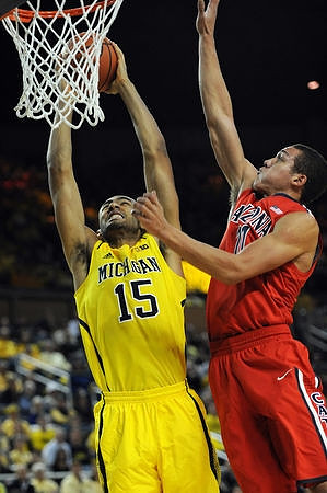 Jon Horford (15)