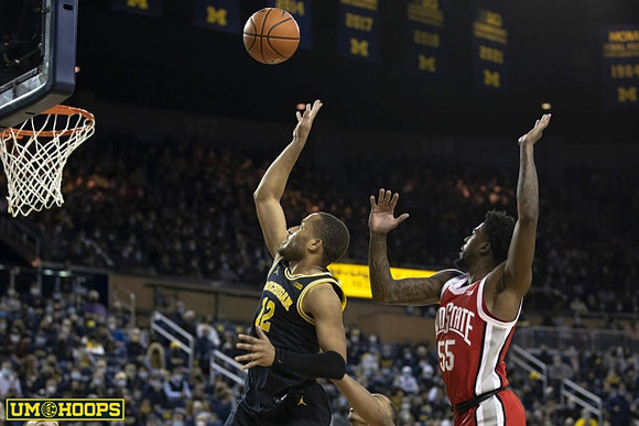 DeVante' Jones (12)