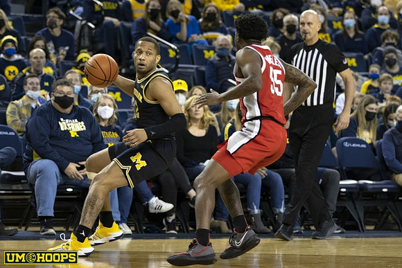 DeVante' Jones (12)