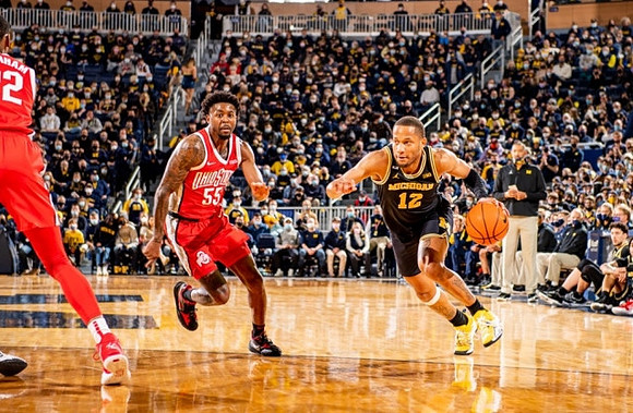 DeVante' Jones (12)