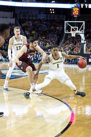 Moritz Wagner (13) and Charles Matthews (1)
