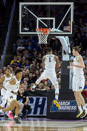 Jaaron Simmons (5), Jordan Poole (2), Charles Matthews (1), and Jon Teske (15)