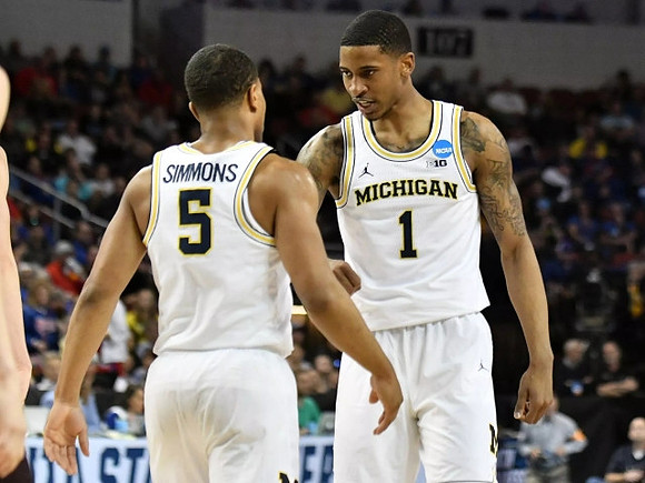 Jaaron Simmons (5) and Charles Matthews (1)