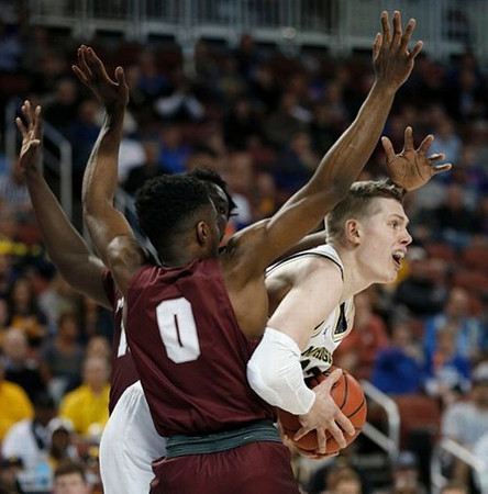 Moritz Wagner (13)