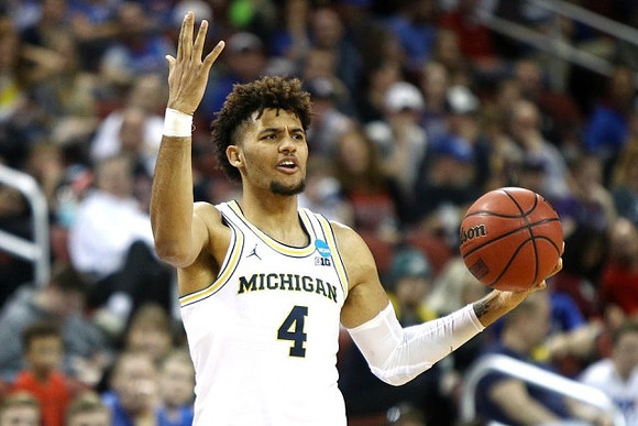 Isaiah Livers (4)