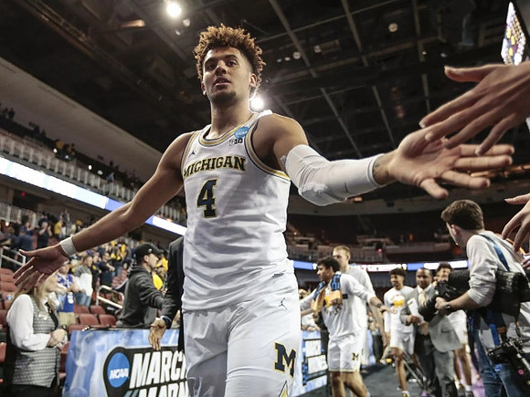 Isaiah Livers (4)