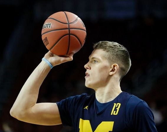 Moritz Wagner (13)