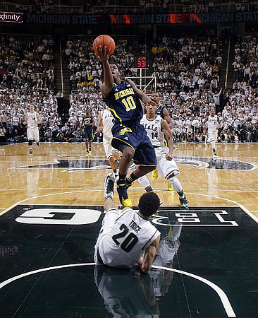 Derrick Walton Jr. (10)