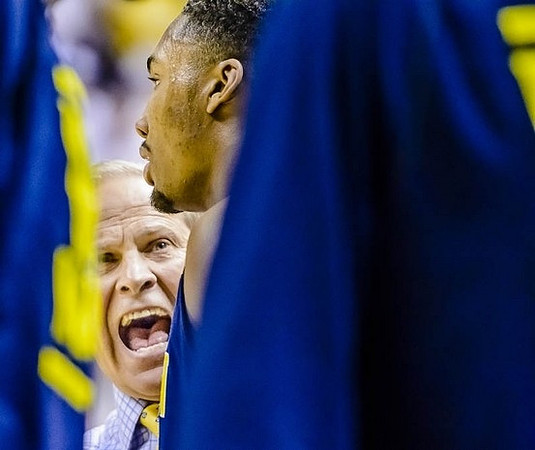 John Beilein and Zak Irvin (21)