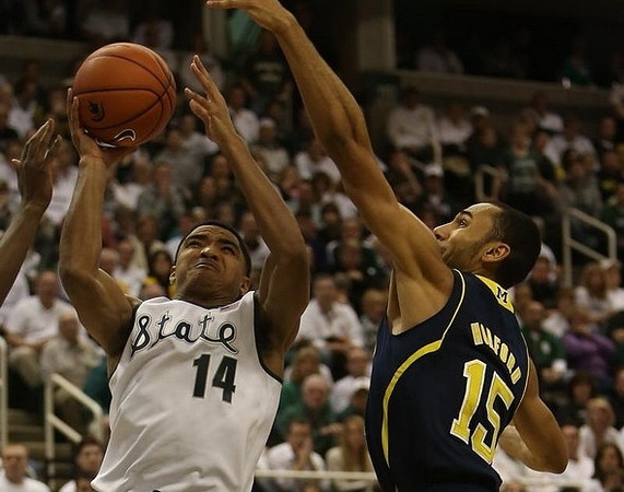 Jon Horford (15)
