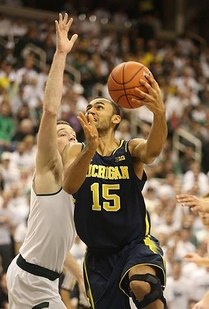 Jon Horford (15)