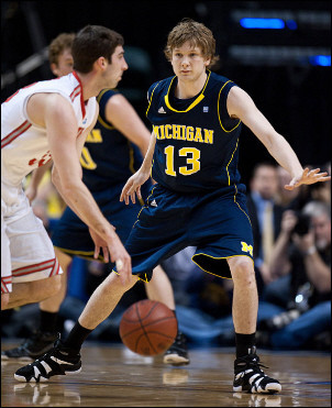 Zack Novak (0) and Matt Vogrich (13)