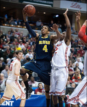 Darius Morris (4)