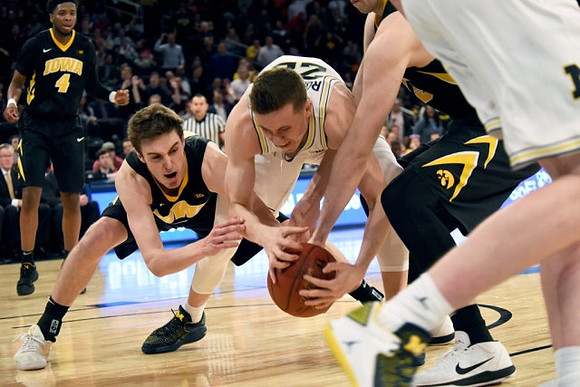 Duncan Robinson (22)
