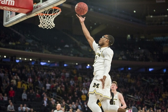 Muhammad-Ali Abdur-Rahkman (12) and Jon Teske (15)