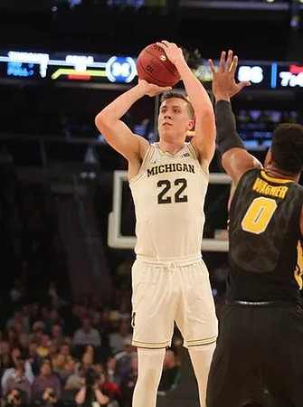 Duncan Robinson (22)