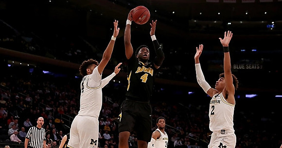 Isaiah Livers (4), Zavier Simpson (3), and Jordan Poole (2)