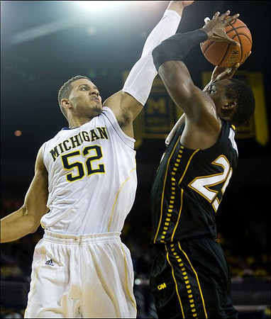 Jordan Morgan (52)
