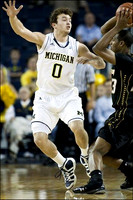 Zack Novak (0)