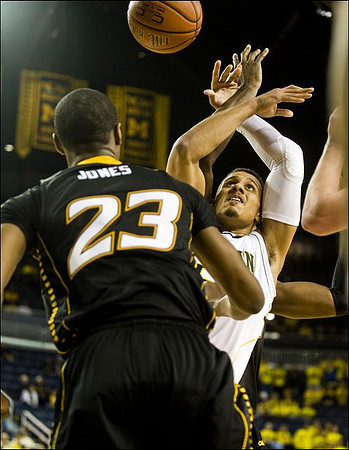 Jordan Morgan (52)
