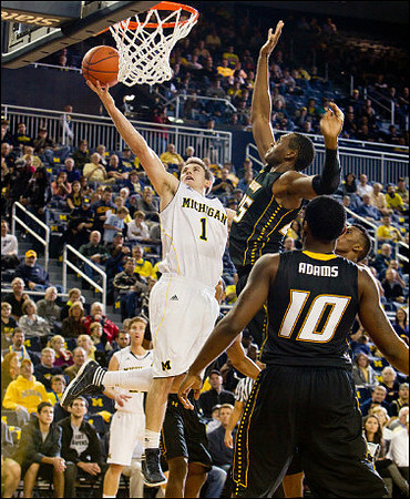 Stu Douglass (1) and Evan Smotrycz (23)