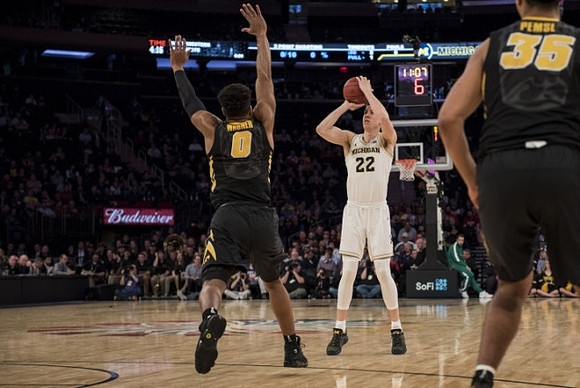 Duncan Robinson (22)