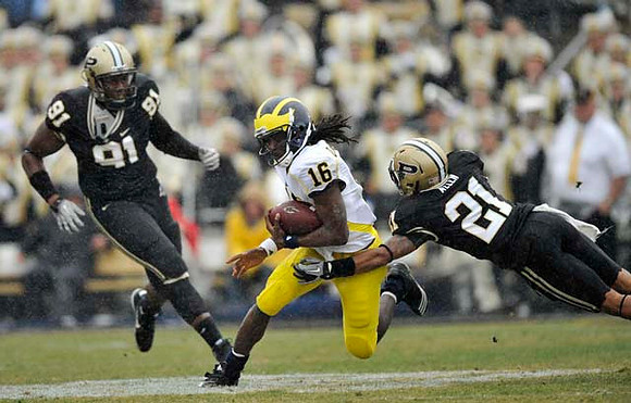 Denard Robinson (16)