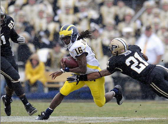 Denard Robinson (16)