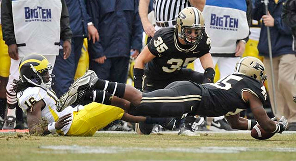 Denard Robinson (16)