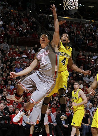 Darius Morris (4) and Stu Douglass (1)