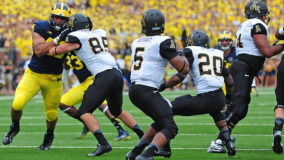 Chris Wormley (43) and Taco Charlton (33)