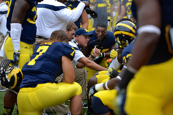 Henry Poggi (7) and Maurice Hurst (73)