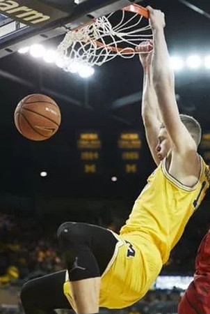 Moritz Wagner (13)