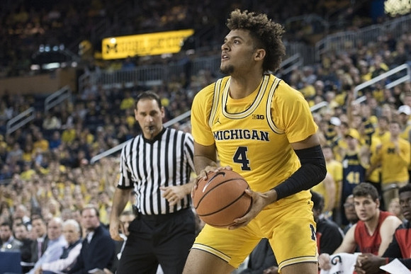 Isaiah Livers (4)