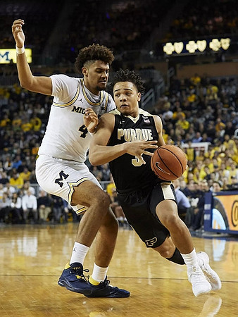 Isaiah Livers (4)