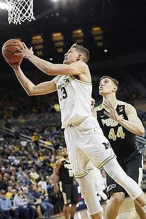Moritz Wagner (13)