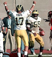 Larry Foote (17) and Dhani Jones (55)