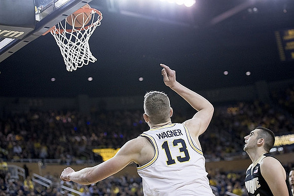 Moritz Wagner (13)