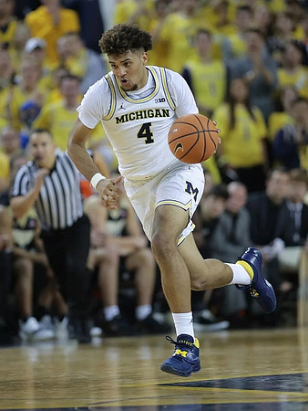 Isaiah Livers (4)