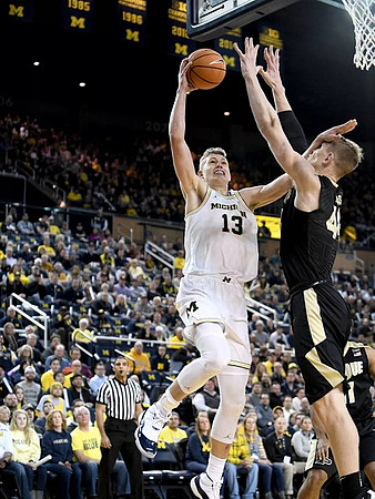 Moritz Wagner (13)