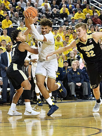 Isaiah Livers (4)